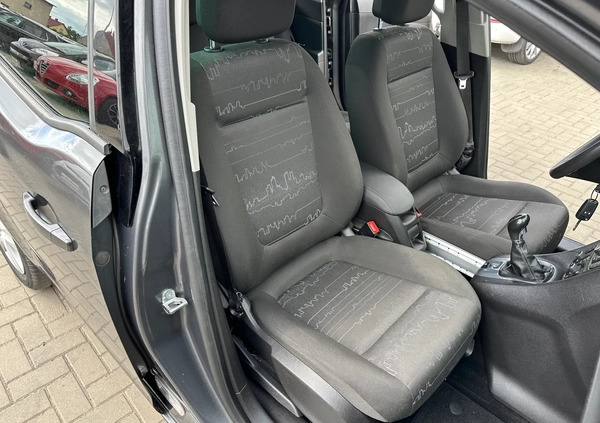 Opel Meriva cena 21900 przebieg: 114000, rok produkcji 2010 z Jędrzejów małe 704